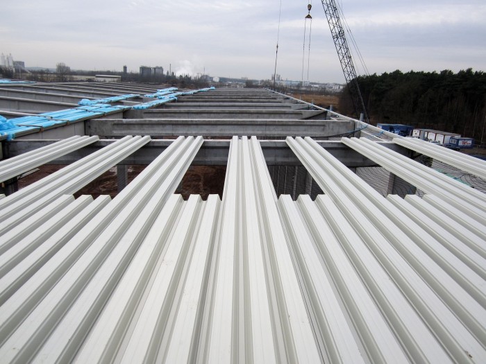 Constructie plat dak op industrieel gebouw